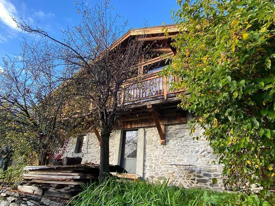 300-Year-Old Farmhouse Chalet Servoz