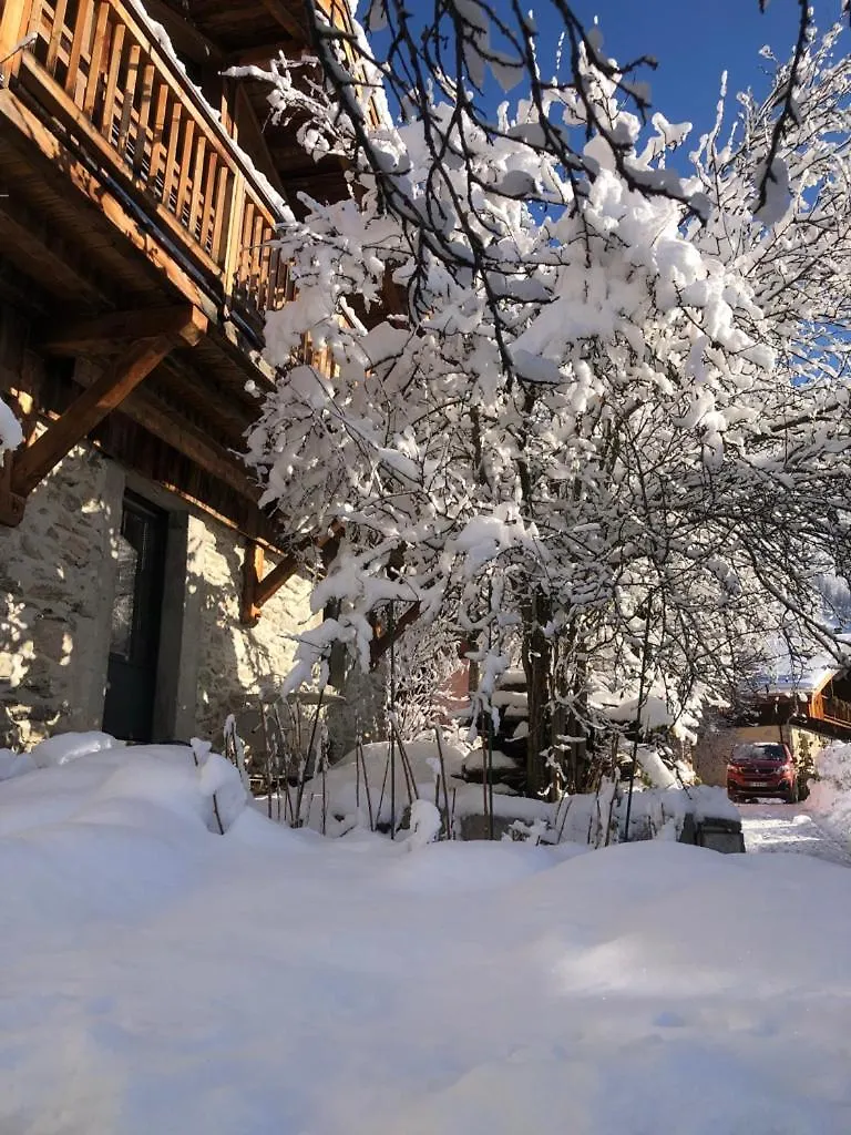 300-Year-Old Farmhouse Chalet Servoz Apartamento